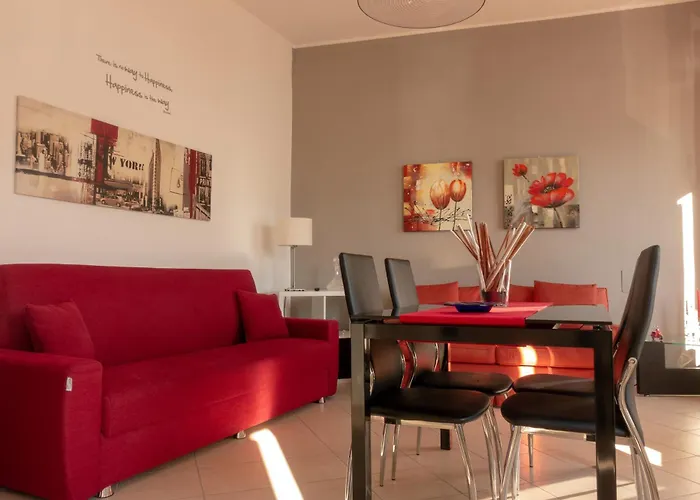 Διαμέρισμα Rita's Window: Front With View *