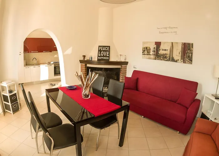 Rita's Window: Front With View Διαμέρισμα Mezzegra