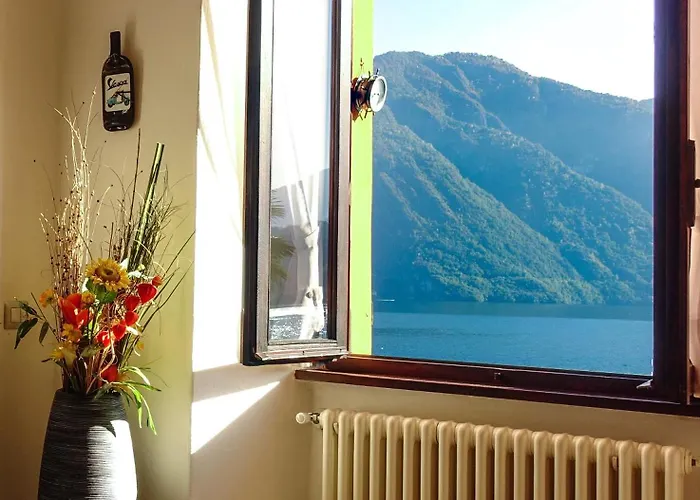 Rita's Window: Front With View Mezzegra