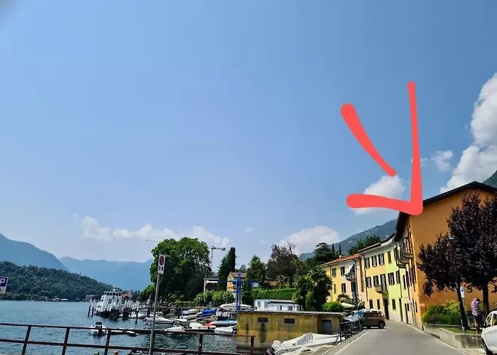 Rita's Window: Front With View